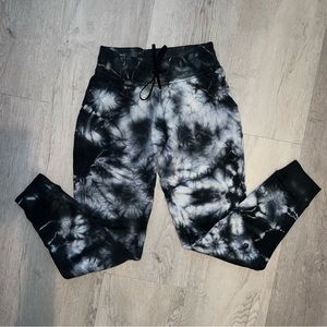 NWOT Lululemon Joggers tie dye